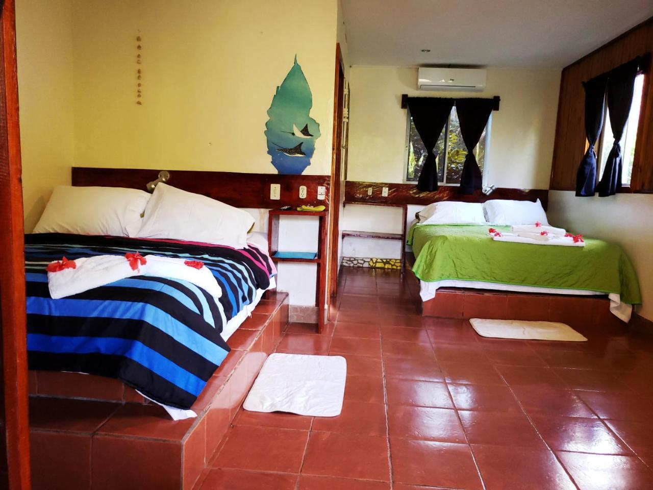 Paraiso Beach Hotel Brig Bay Kültér fotó