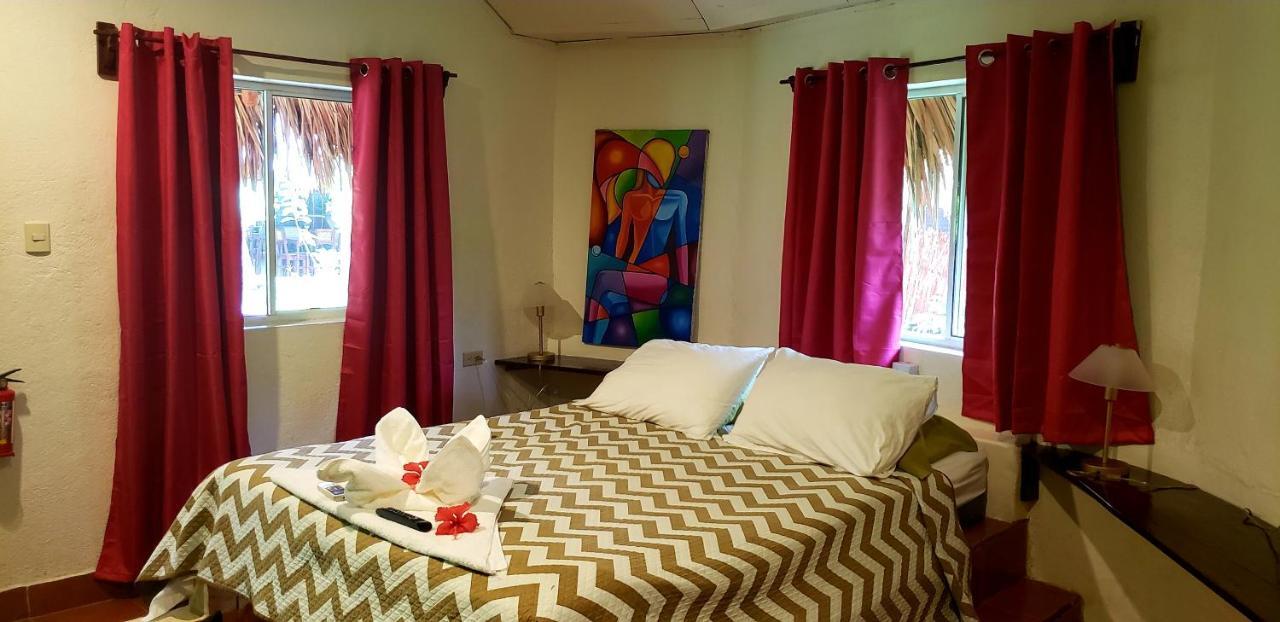 Paraiso Beach Hotel Brig Bay Kültér fotó